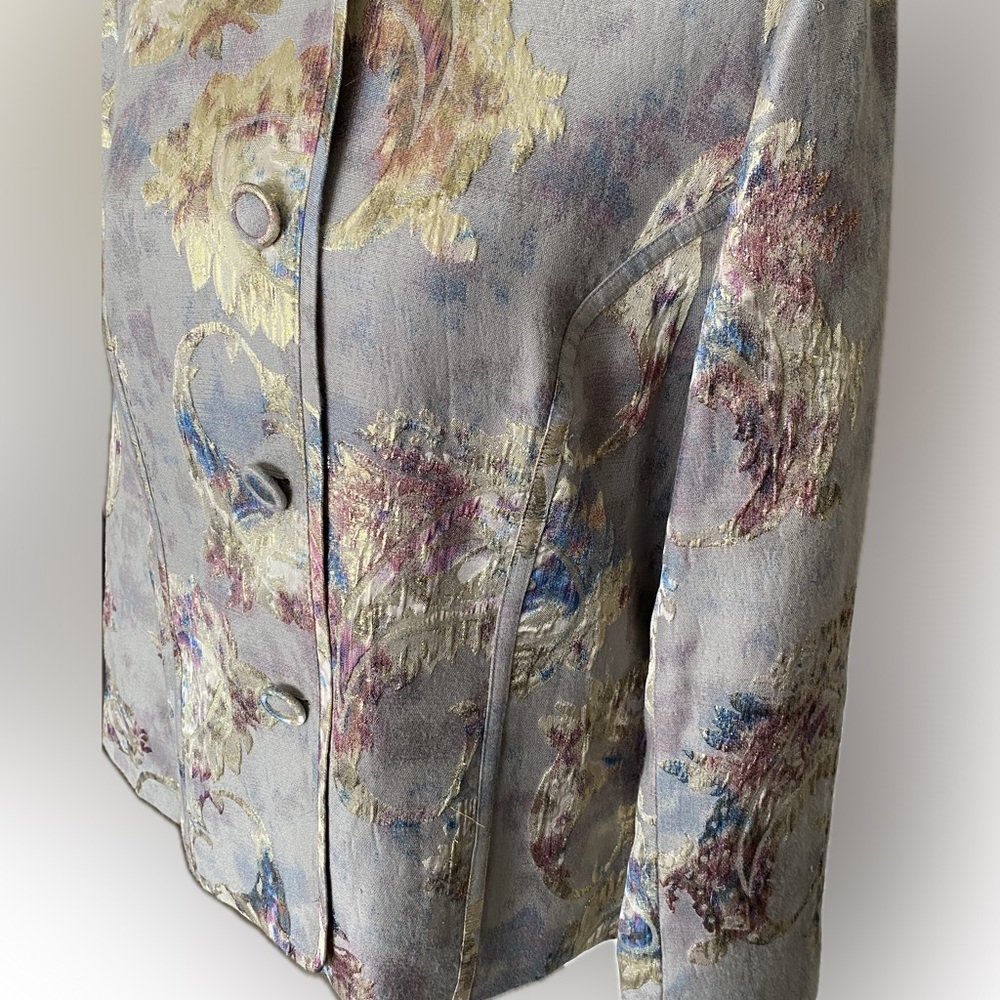 Exquisite floral Chico’s jacket - Picture 5 of 16